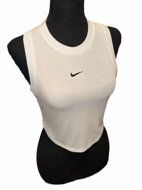Womens Nike White Crew Neck Sleeveless Crop Top, like new, size small, cute!!